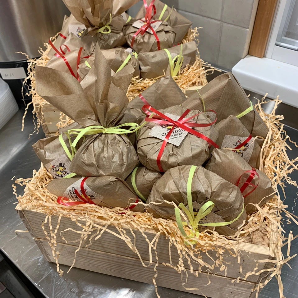 Праздничный ящик - 5 000 рублей.