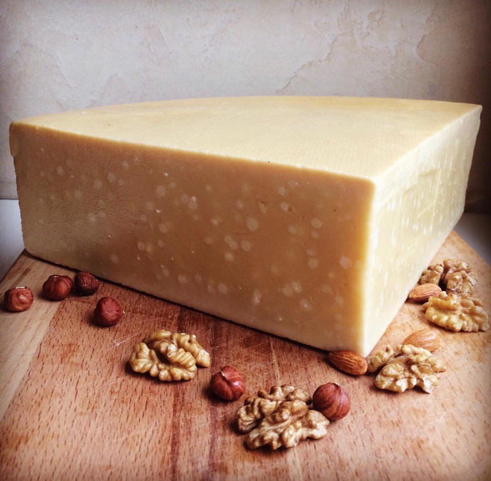 Этива AOC (резерв) — экстратвёрдый швейцарский сыр