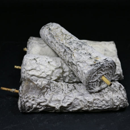 Сент-Мор-де-Турен - второй по популярности козий сыр