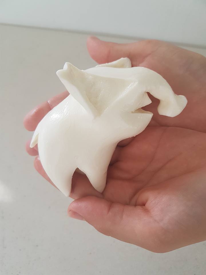 Маленький шедевр из моцареллы :)