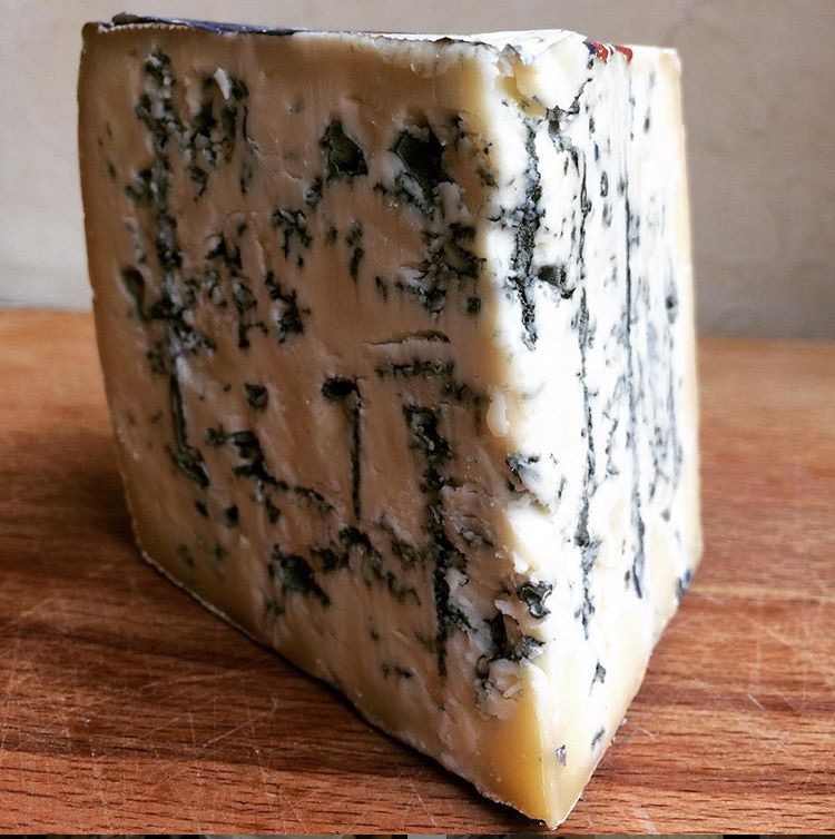 Блюшатель — мягкий швейцарский сыр