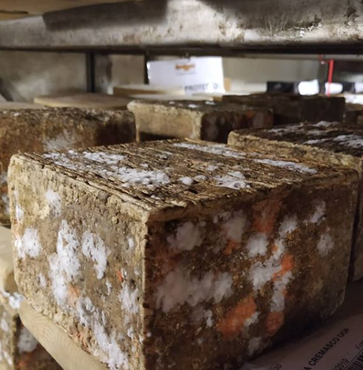 Сырная лавка Luigi Guffanti  недалеко от Милага