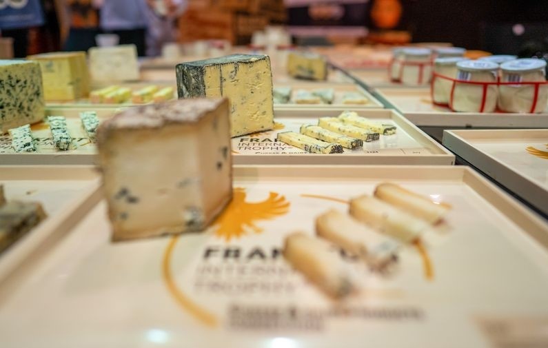 Сырный сомелье побывал на первом международном конкурсе сыров. 