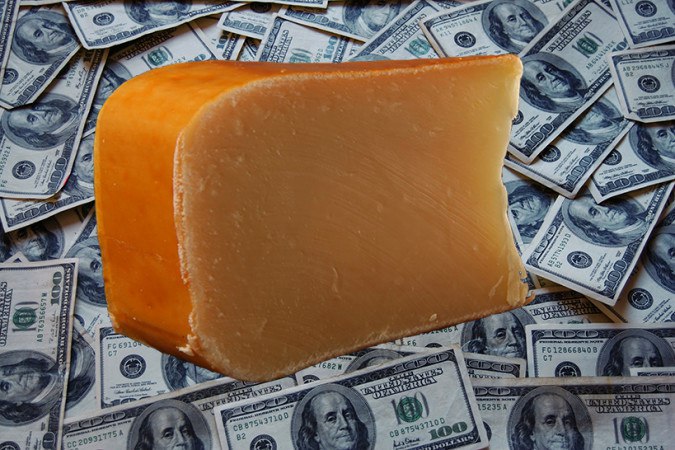 Сколько стоит дорогой сыр?