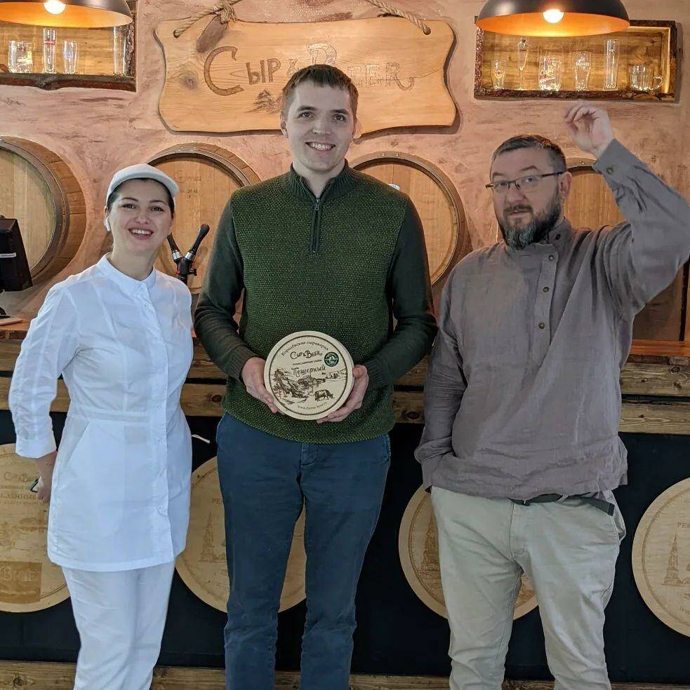 Сырный сомелье приехал в гости на сыроварню Сыр и Beer в город Королев