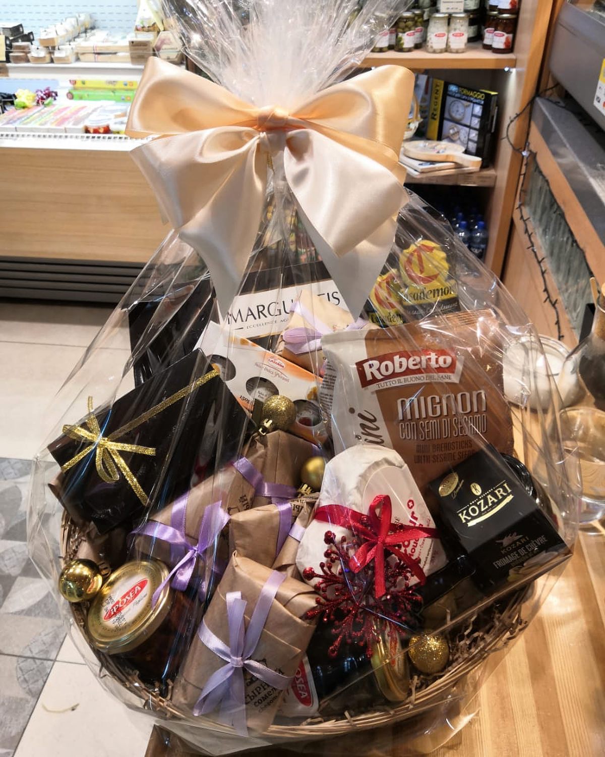 А ЕСТЬ В НАЛИЧИИ?