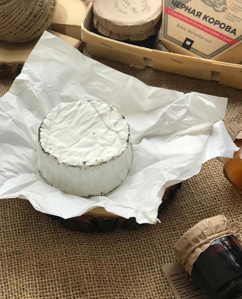 Черная корова - невероятно вкусный мягкий сыр