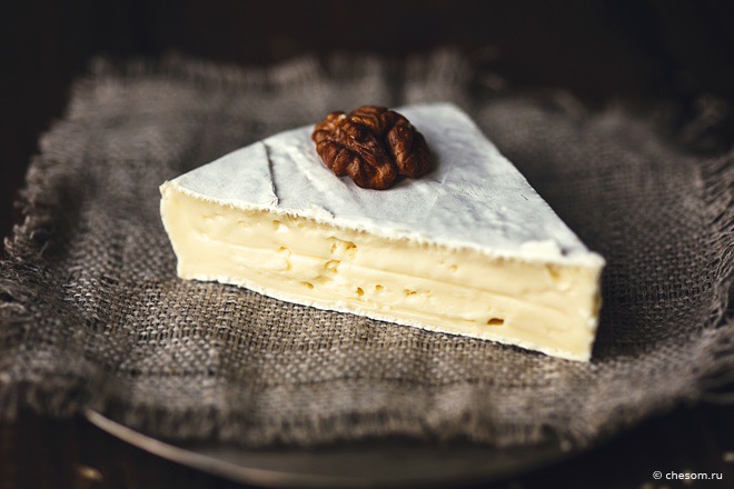 Разница между Бри и Камамбером