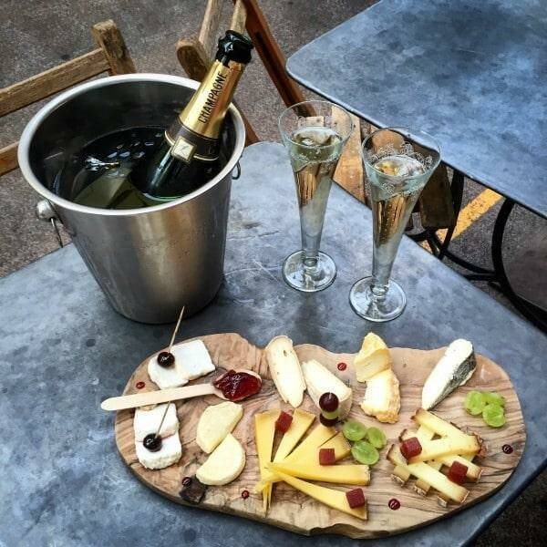 Наша подборка сыров к новогоднему столу