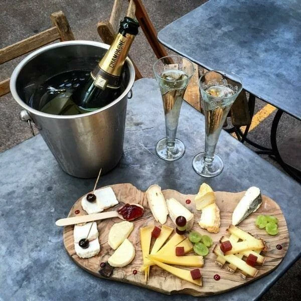 Наша подборка сыров к новогоднему столу