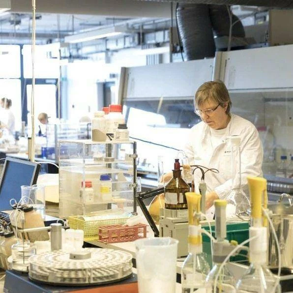 А вы слышали, что в Дании построят  крупнейшую в мире ферму по производству молока без коров.