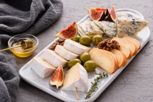 Сыры с плесенью и мытой коркой: виды, особенности и вкус