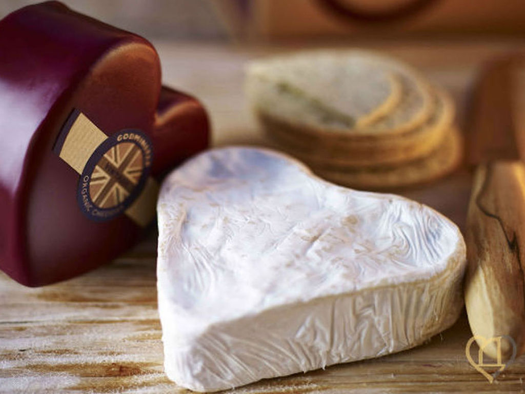 Нёшатель - сыр в форме сердца