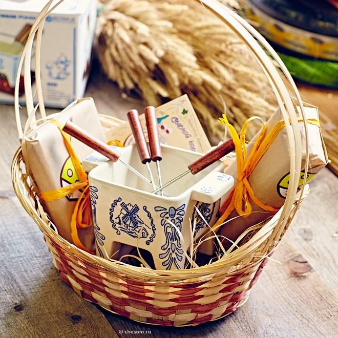 10 причин подарить сырную корзин