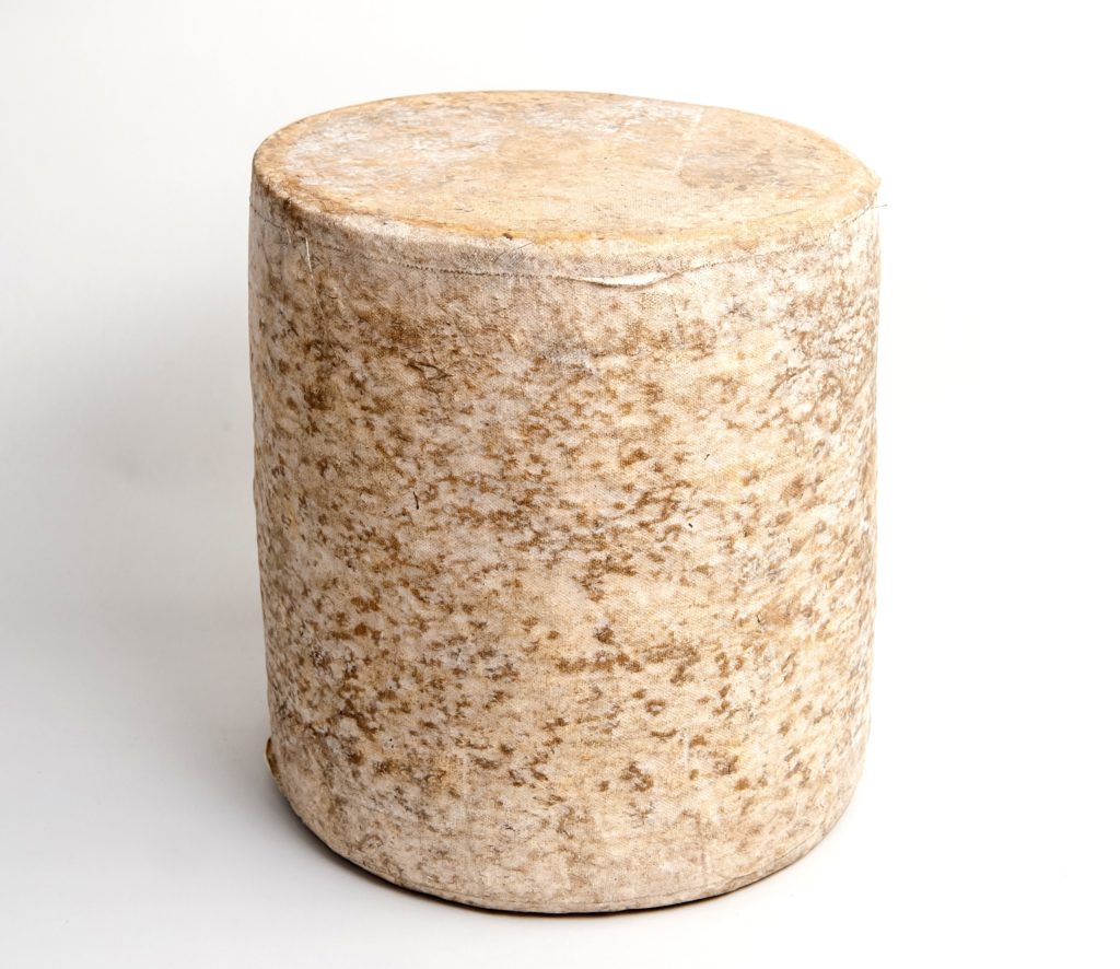 Обёрнутый Чешир (Cloth-Bound Cheshire)