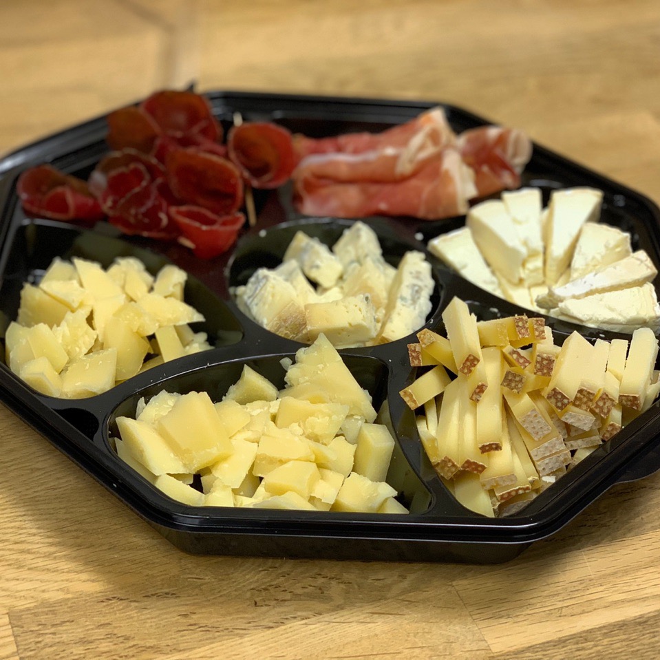 Управляющего розничными магазинами