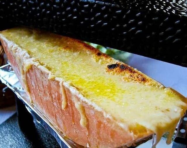 Мы празднуем День Рождения!