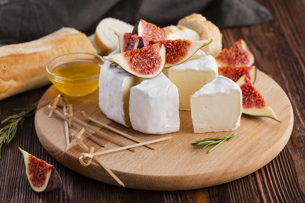 high-angle-sliced-camembert-roll-with-fig.jpg high-angle-sliced-camembert-roll-with-fig.jpg