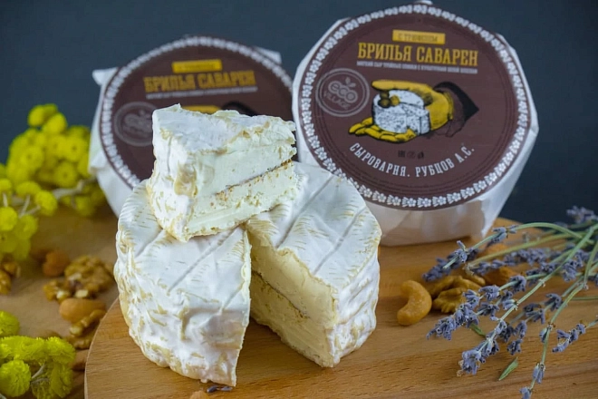 Сыр Брилья Саварен с трюфелем 70% «Сыроварня. Рубцов А.С»