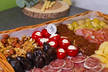 Набор сырно-мясной гастрономии