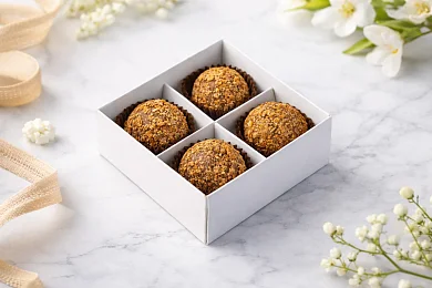 Набор 4 сырных конфет с Брюностом «Larka Chocolates»