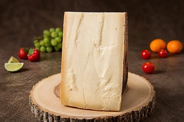 Сыр Грюйер резерв.12 месяцев 49% «Margot Fromages S.A»