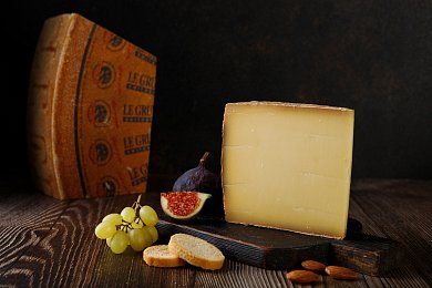 Сыр Грюйер 49% "Margot Fromages S.A"