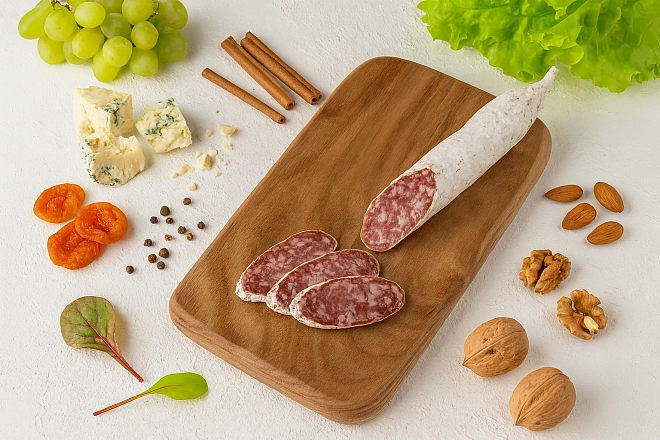 Колбаса с/в Фуэт с грецким орехом ТМ Карнеззо, 120г