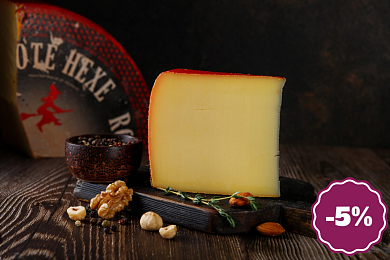 Сыр Красная Ведьма 55% "Margot Fromages S.A"