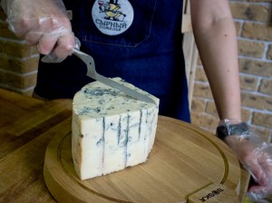 нарезка-горгонзолы