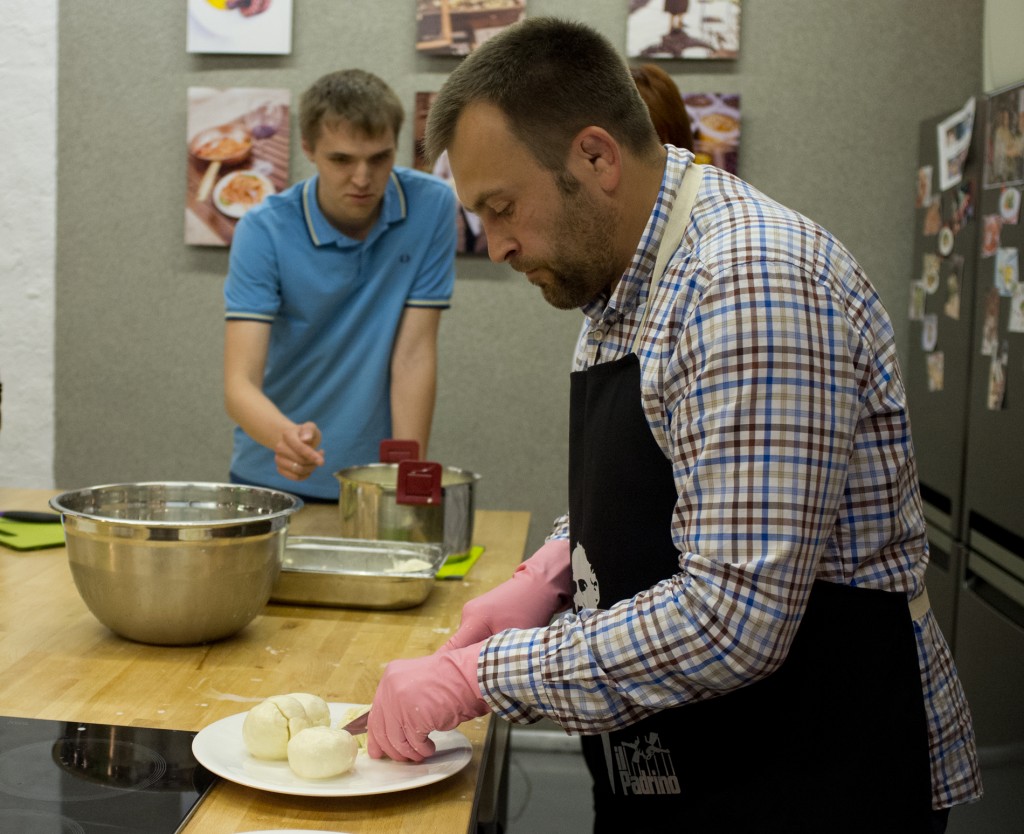 нарезка-моцареллы